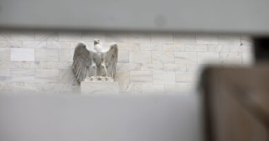 Fed still expects to cut rates once this year despite spiking oil prices