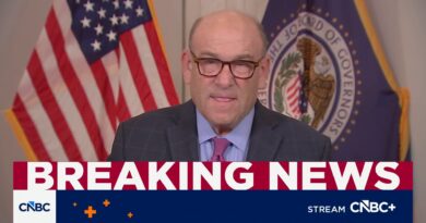 Fed votes to hold rates steady, notes ‘uncertain’ impacts from Iran war