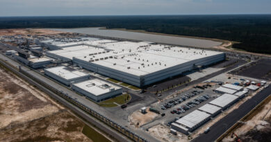 Tesla to buy $4.3 billion of LG Energy battery cells from disbanded GM plant