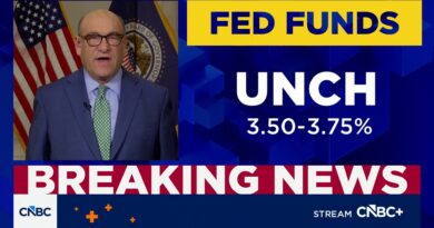 Fed holds rates steady but with highest level of dissent since 1992