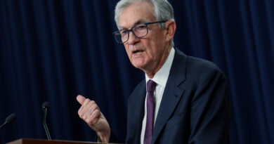 Fed officials still foresee rate cut this year, despite war impacts, minutes show