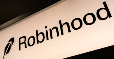 Stocks making the biggest moves after hours: Robinhood, Booking Holdings, Starbucks, Visa & more