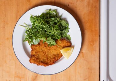 The $25 Dinner: Crispy Chicken Cutlets With Arugula Salad